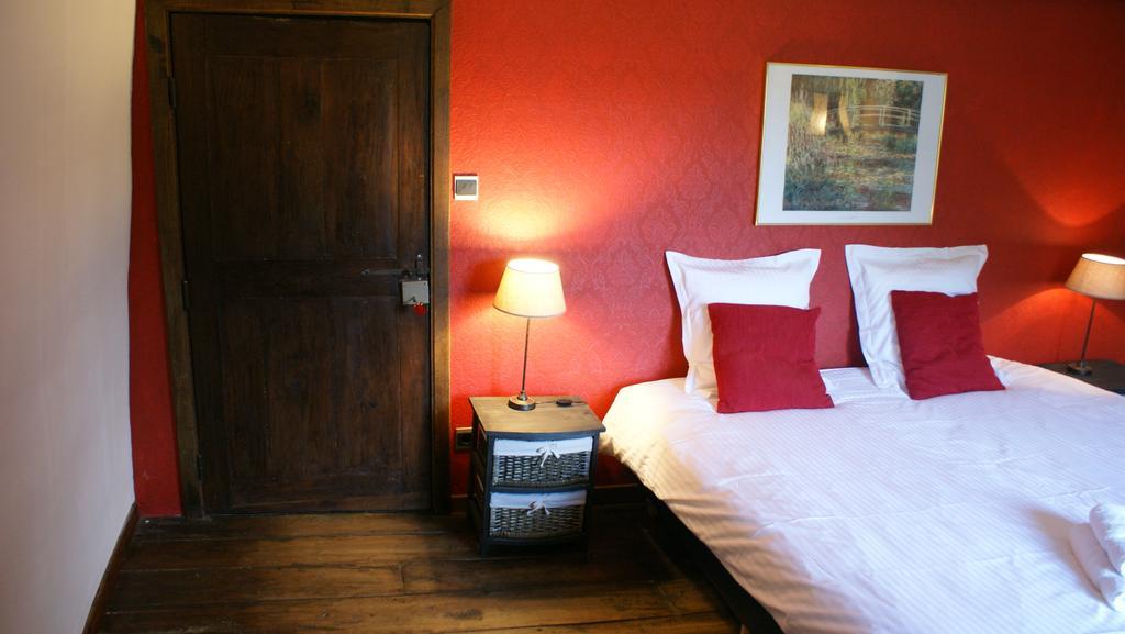 B&B Le Secret Du Bois Bourseigne-Vieille Oda fotoğraf